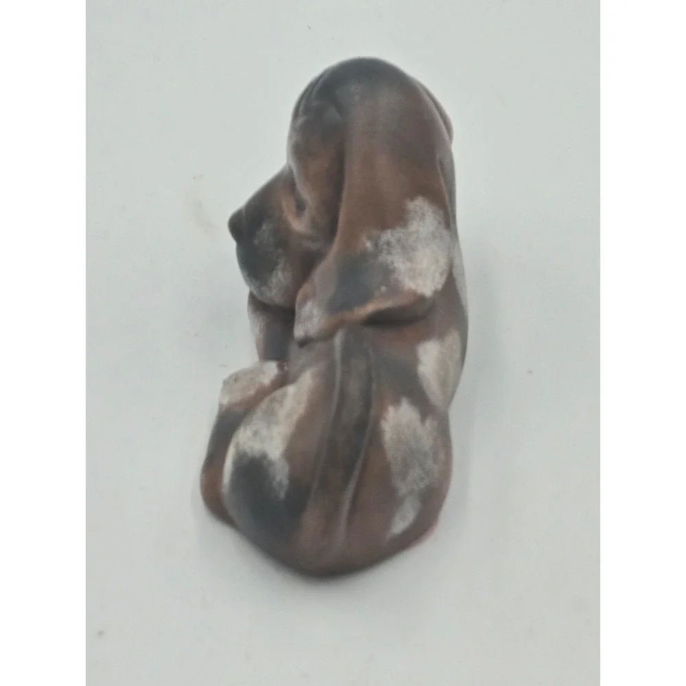 Vintage Ceramic Basset Hound Figurine Lying Droopy Face Puppy Dog Unbranded 80s